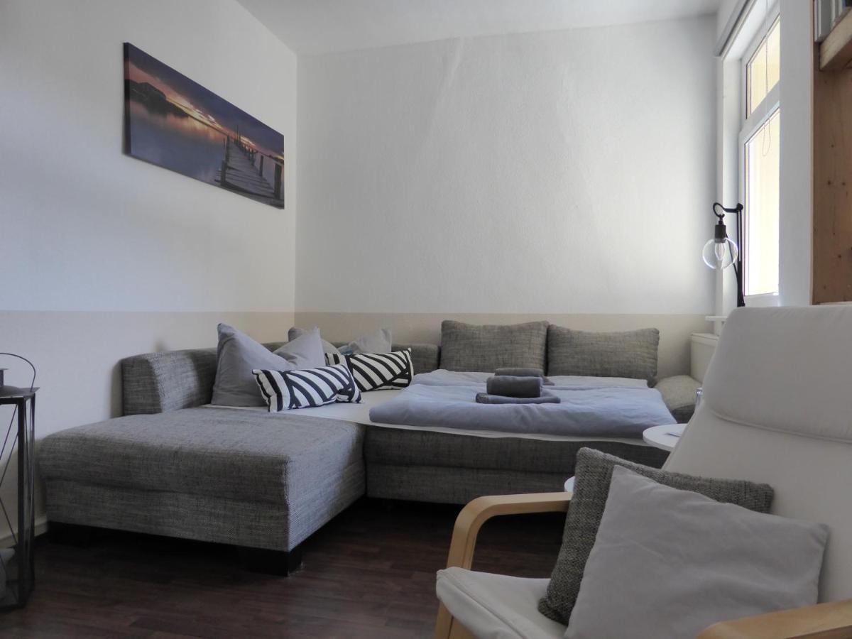 Ferienwohnung Friedrich Schiller, 2 Schlafzimmer, Balkon,Kostenloses Wifi, Naehe Zentrum, Jena Exterior foto