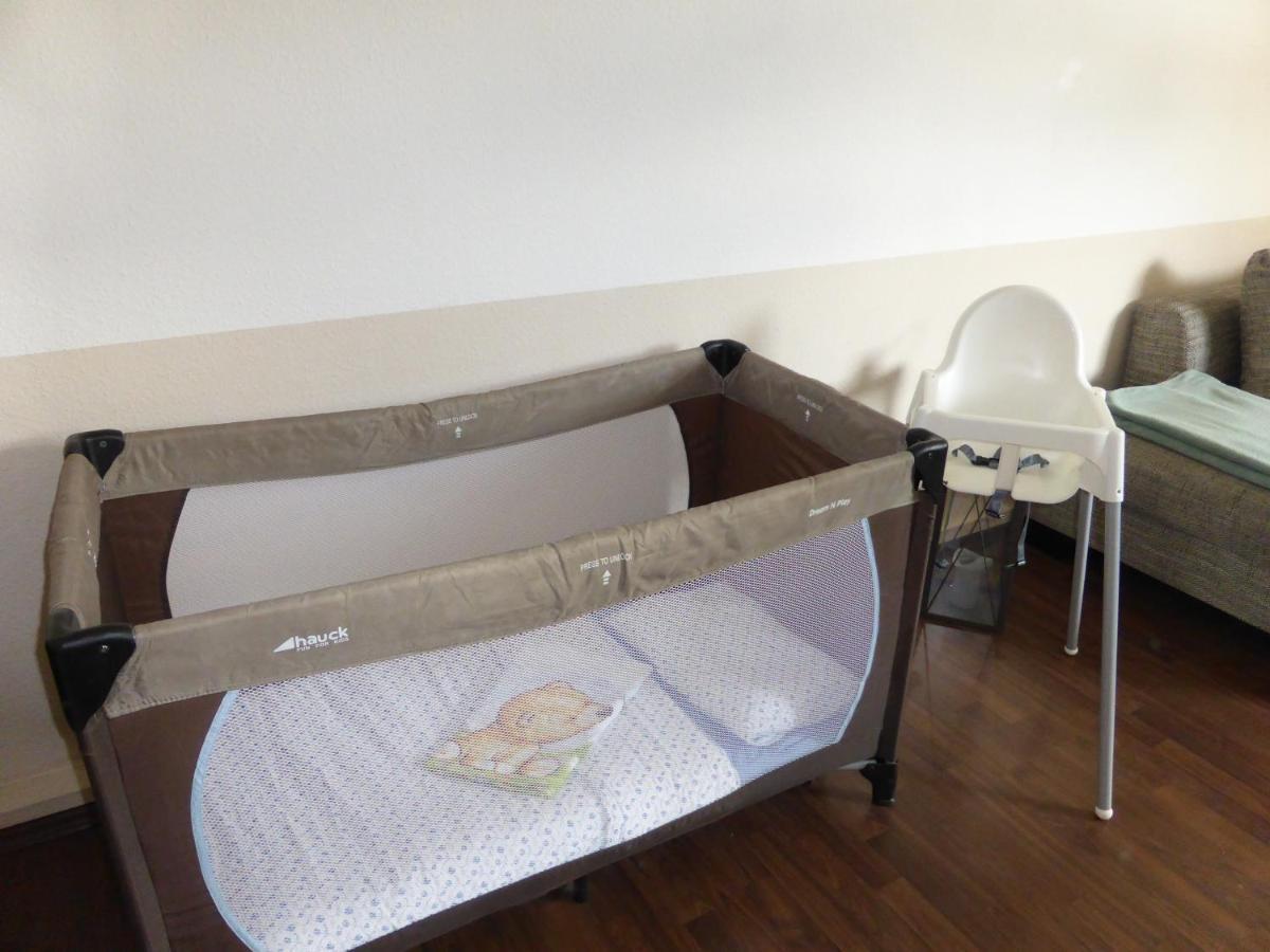 Ferienwohnung Friedrich Schiller, 2 Schlafzimmer, Balkon,Kostenloses Wifi, Naehe Zentrum, Jena Exterior foto