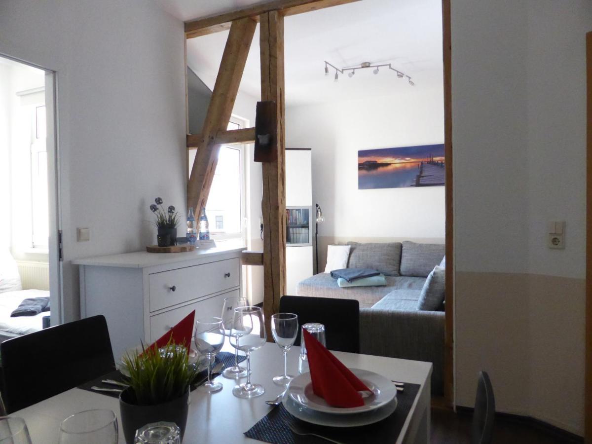 Ferienwohnung Friedrich Schiller, 2 Schlafzimmer, Balkon,Kostenloses Wifi, Naehe Zentrum, Jena Exterior foto